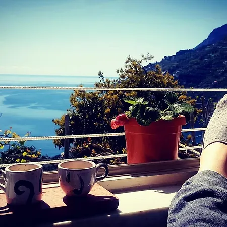 Takeamalficoast Patchwork Rural House مينوري